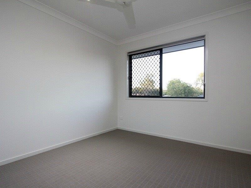 4/7 Kenny Close, Forest Lake QLD 4078