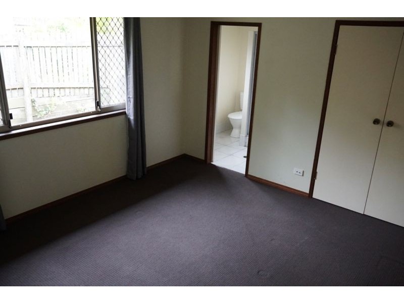 6 Statesman Crescent, Sunnybank Hills QLD 4109