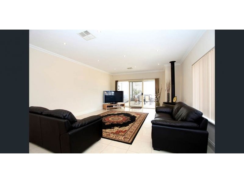 2/2 Lawrence Avenue, Dernancourt SA 5075