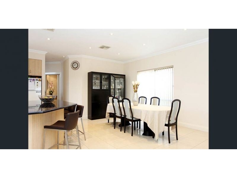 2/2 Lawrence Avenue, Dernancourt SA 5075