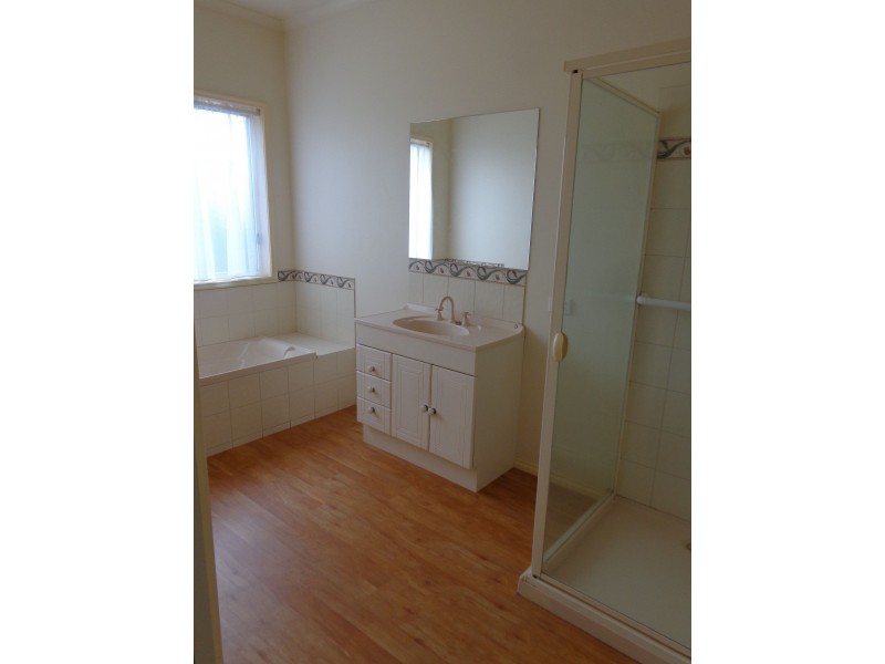 43 Wilkie Street, Castlemaine VIC 3450