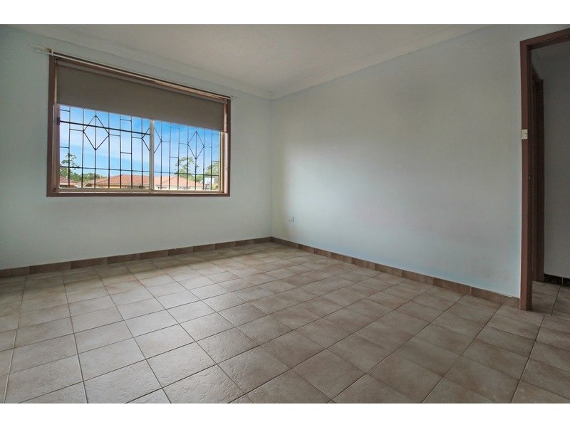 5 Goshawk Place, Green Valley NSW 2168