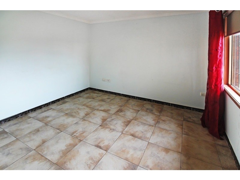 5 Goshawk Place, Green Valley NSW 2168