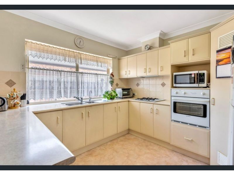 4/2 Stopford Road, Hove SA 5048