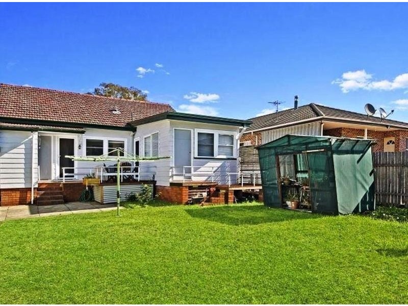 13 Cartwright Avenue, Merrylands NSW 2160