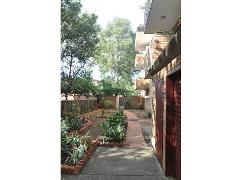 18/6-8 Forbes Street, Liverpool NSW 2170