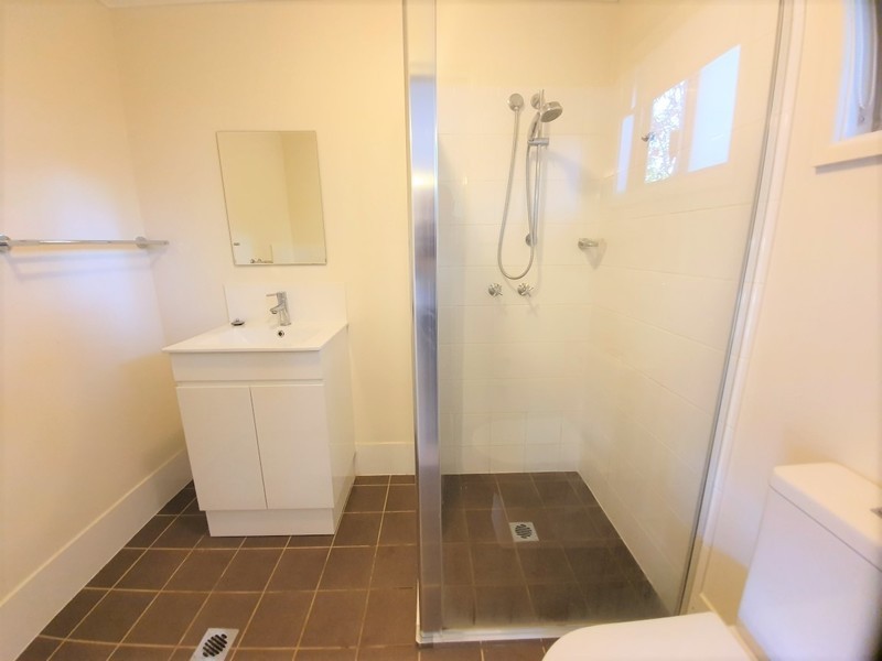 8c Evelyn Street, Macquarie Fields NSW 2564