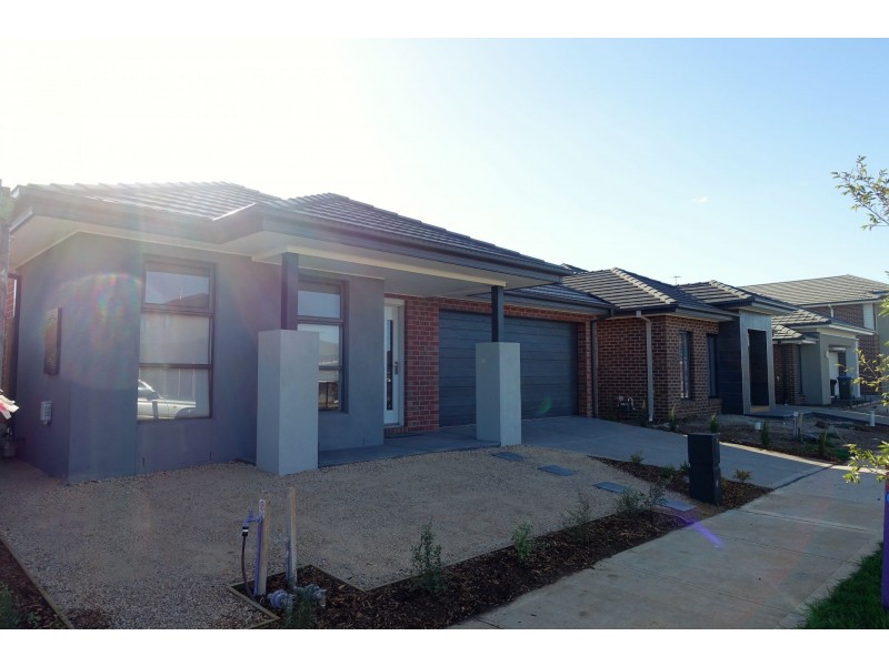 9 Ormiston Crescent, Werribee VIC 3030