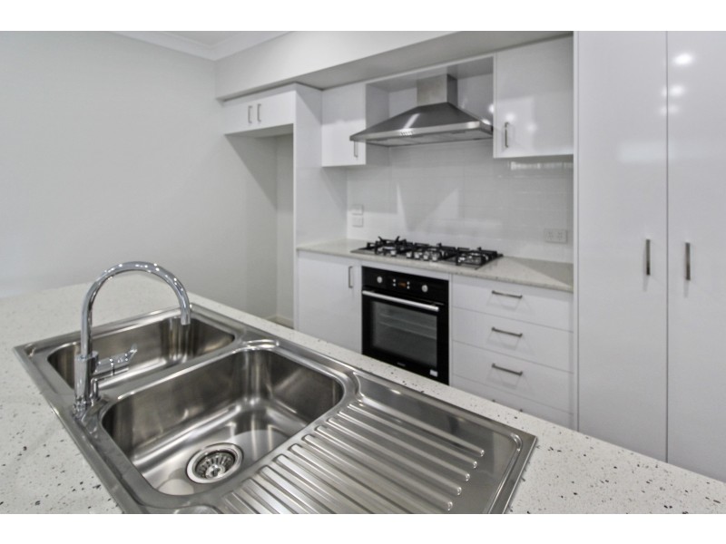 9 Richmond Road, Oran Park NSW 2570