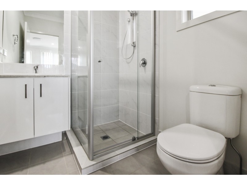 9 Richmond Road, Oran Park NSW 2570
