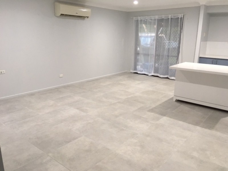 220 Main Street, Redland Bay QLD 4165