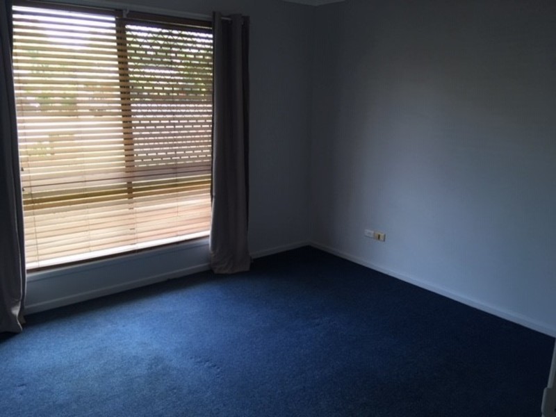 220 Main Street, Redland Bay QLD 4165