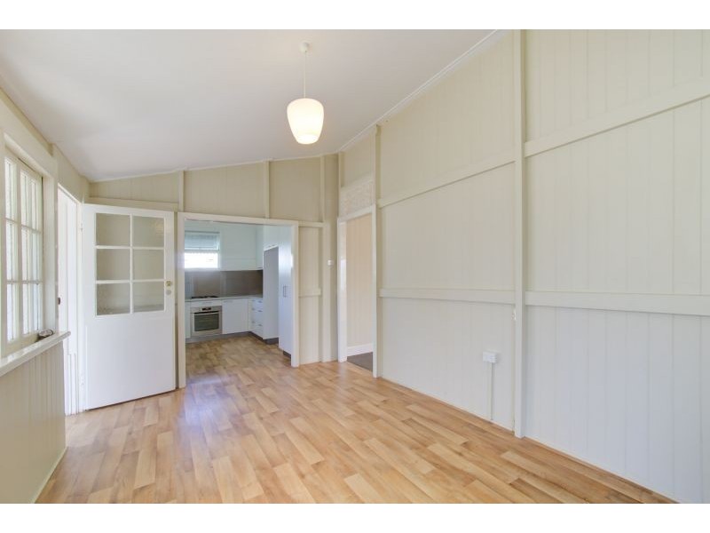 10 Juster Street, Annerley QLD 4103