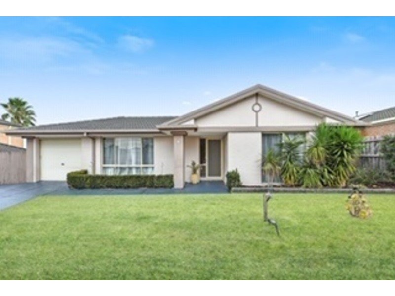 6 Rocklea Crescent, Skye VIC 3977
