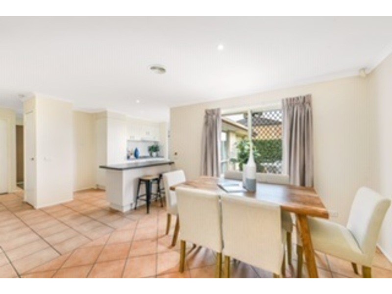 6 Rocklea Crescent, Skye VIC 3977