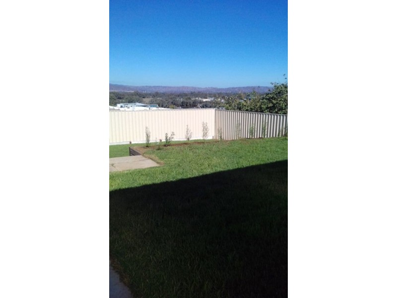 353 Amatex Street, East Albury NSW 2640