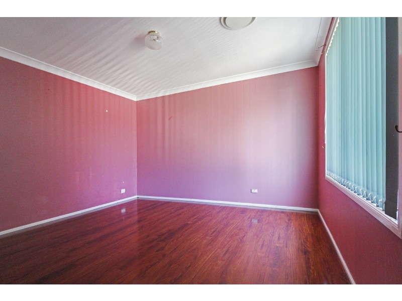 16 Lambe Street, West Hoxton NSW 2171