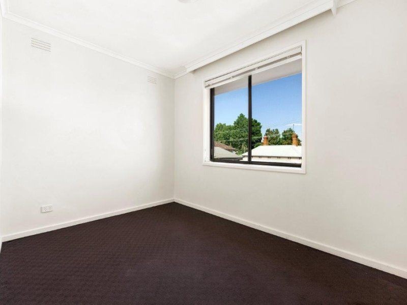 1/18 Blenheim Street, St Kilda East VIC 3183