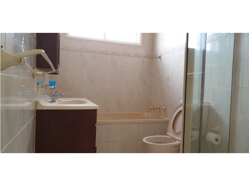 1 Eggleston Crescent, Chifley ACT 2606