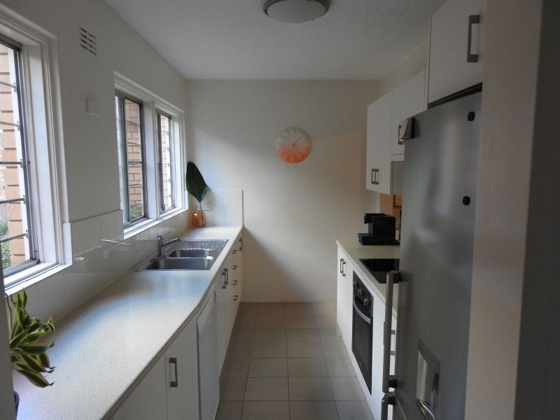 2/107 Windermere Road, Hamilton QLD 4007