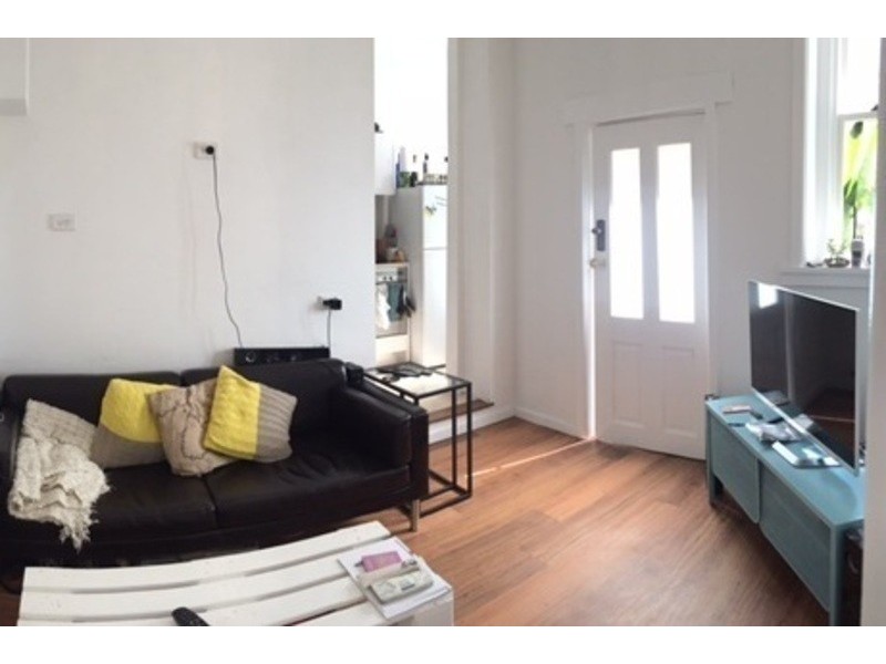 2/11 The Crescent, Manly NSW 2095