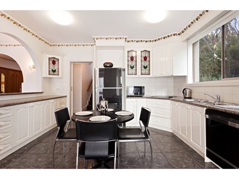 15 Allan Street, Blairgowrie VIC 3942