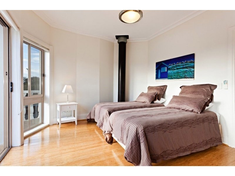 15 Allan Street, Blairgowrie VIC 3942