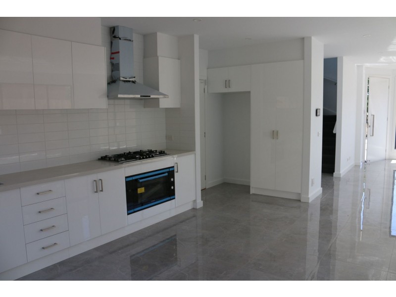 3/18 Nonna Street, Oakleigh East VIC 3166