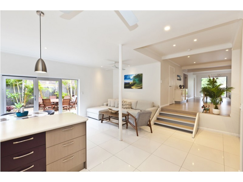 15 Bunyip Street, Burleigh Heads QLD 4220