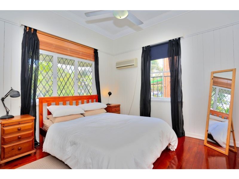 15 Geelong Street, East Brisbane QLD 4169