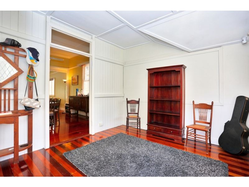 15 Geelong Street, East Brisbane QLD 4169