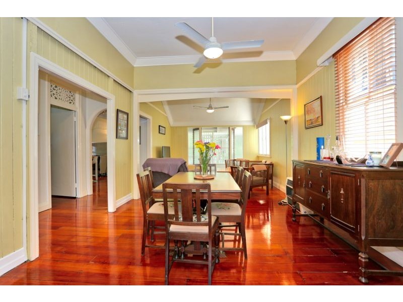 15 Geelong Street, East Brisbane QLD 4169