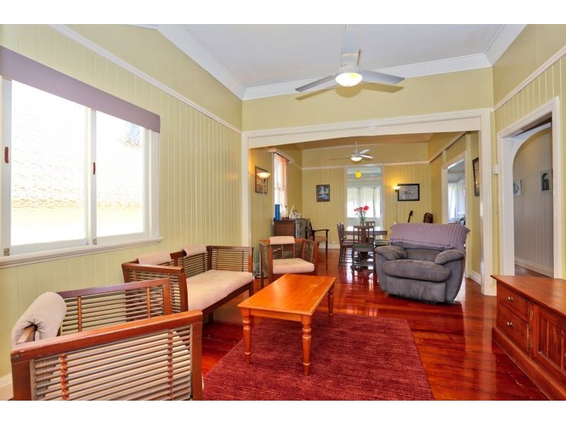 15 Geelong Street, East Brisbane QLD 4169