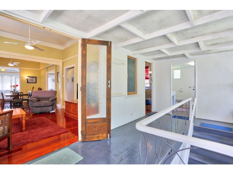 15 Geelong Street, East Brisbane QLD 4169