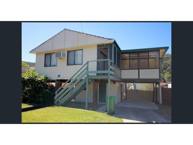 27 Blue Waters Parade, Tascott NSW 2250