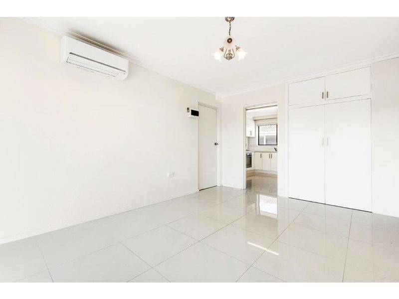 4/18 Blenheim Street, St Kilda East VIC 3183