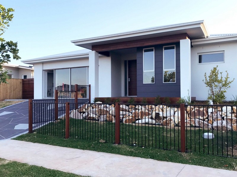 26 Sovereign Drive, Thrumster NSW 2444