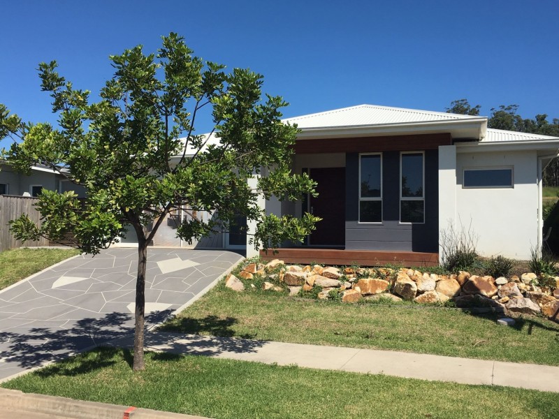 26 Sovereign Drive, Thrumster NSW 2444