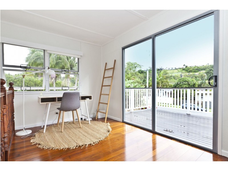 15 Bunyip Street, Burleigh Heads QLD 4220