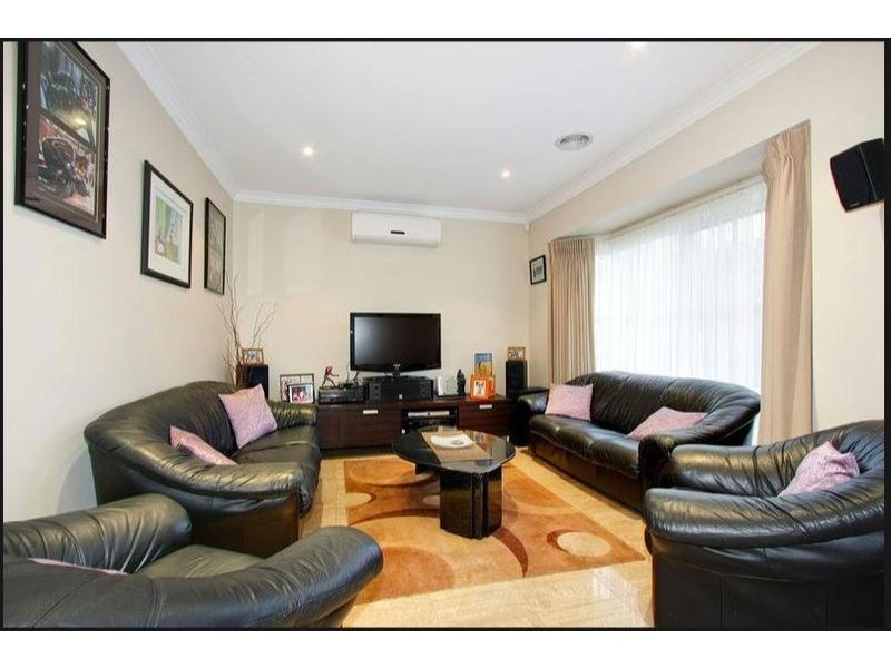 2B Tainton Road, Burwood East VIC 3151