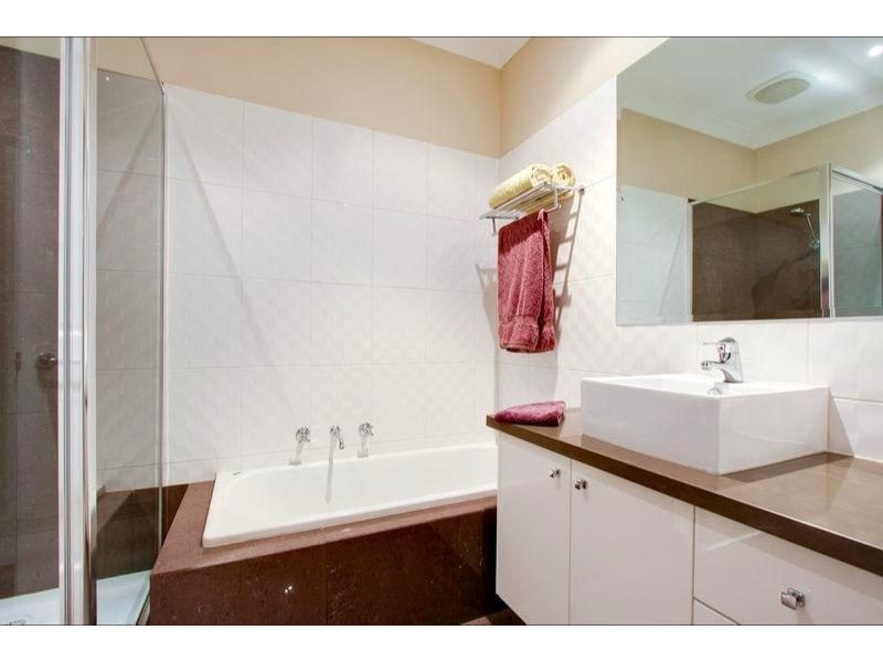 2B Tainton Road, Burwood East VIC 3151