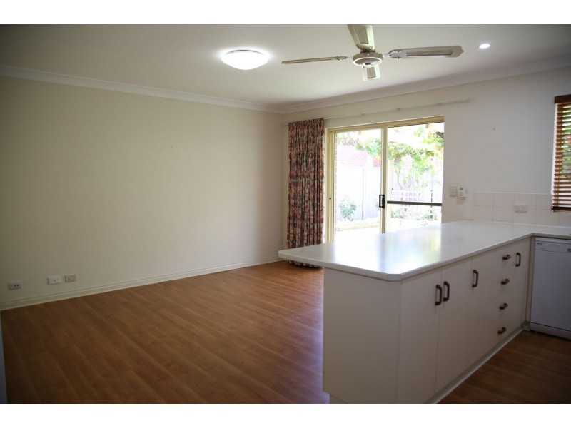 11 Exmoor Avenue, Oaklands Park SA 5046