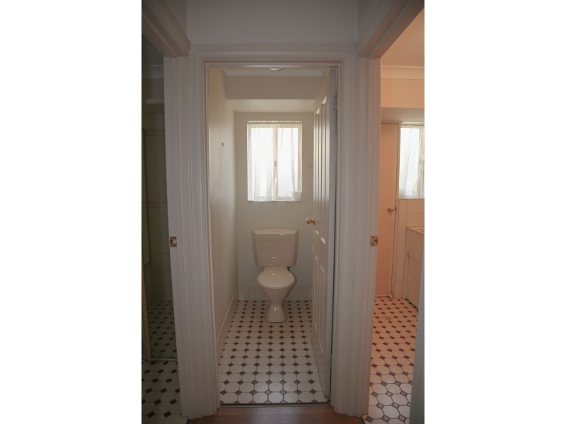 11 Exmoor Avenue, Oaklands Park SA 5046