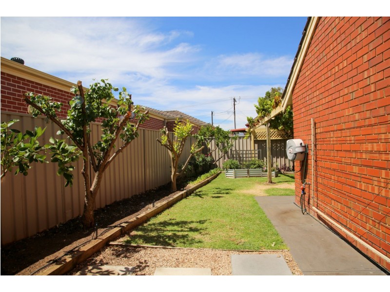 11 Exmoor Avenue, Oaklands Park SA 5046