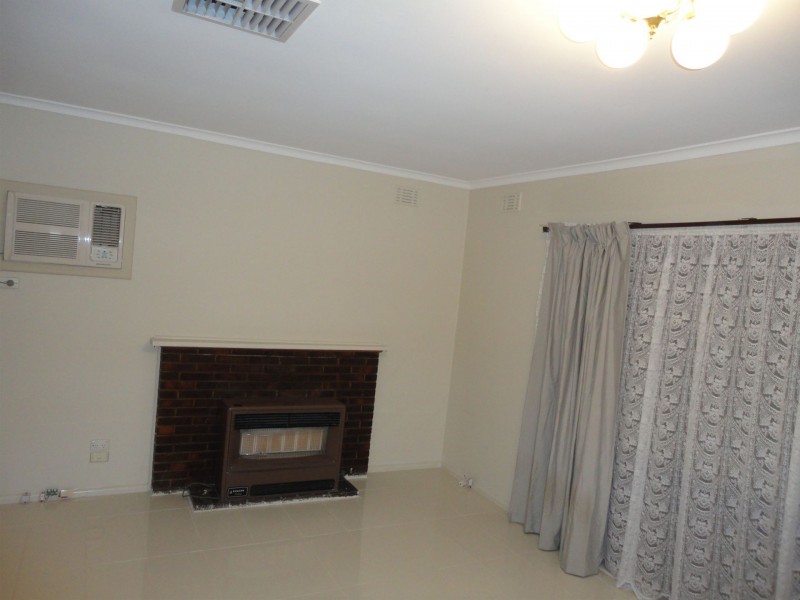 11 Sharon Road, Springvale South VIC 3172