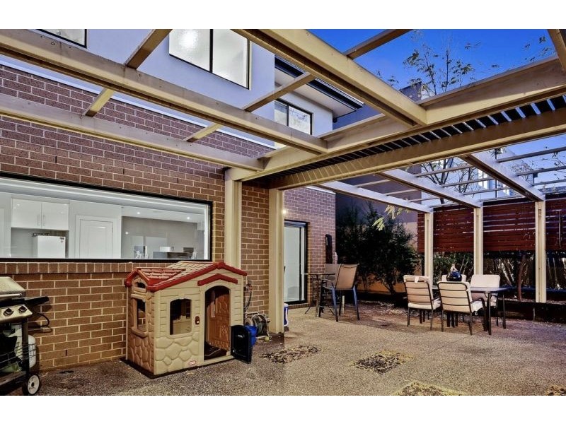 39 The Esplanade, Caroline Springs VIC 3023