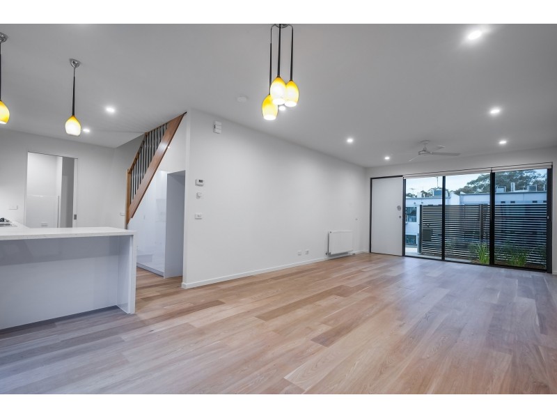 2/91 Erskine Road, Macleod VIC 3085