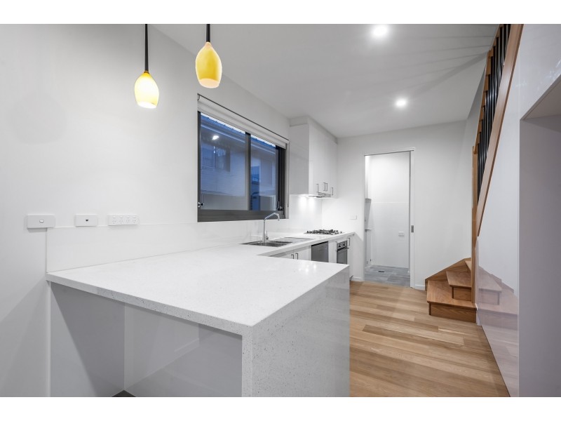 2/91 Erskine Road, Macleod VIC 3085