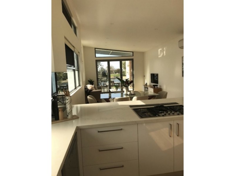 42b Mascot Avenue, Bonbeach VIC 3196