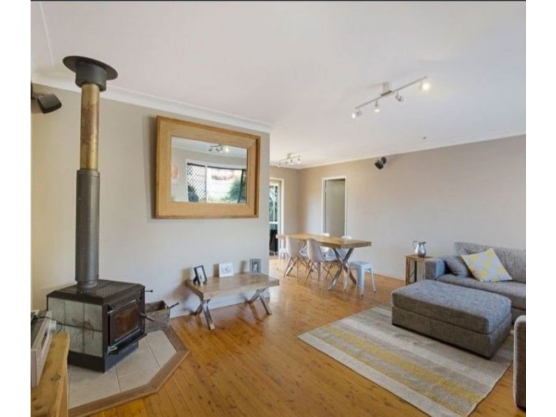 7 Lindgren Street, Centenary Heights QLD 4350